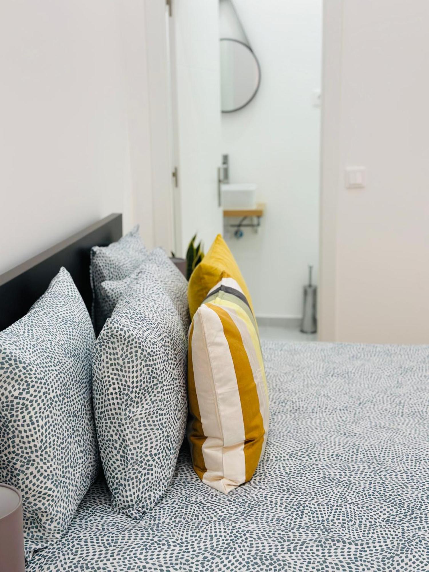 Baixa Chiado Bedrooms * Lissabon